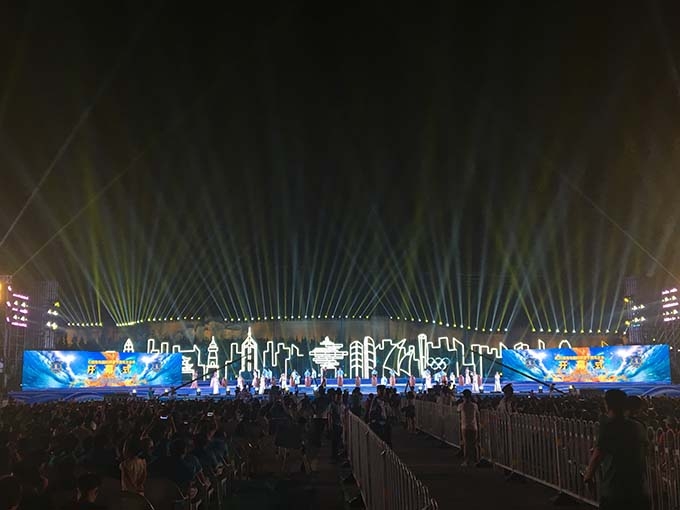 青島燈光音響租賃,青島演出設備租賃,青島LED屏租賃,青島舞美制作搭建